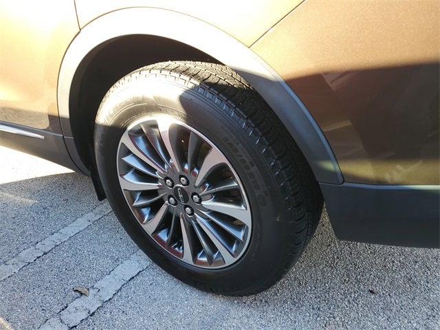 2022 Lincoln Nautilus Standard