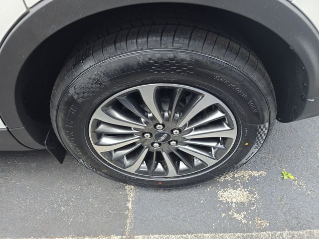 2023 Lincoln Nautilus Standard