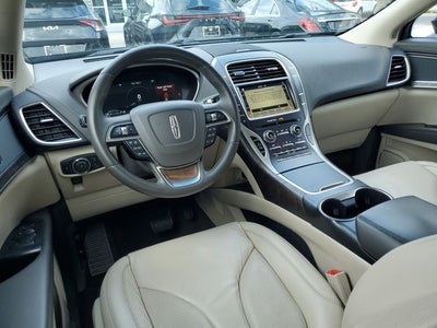2019 Lincoln Nautilus Select