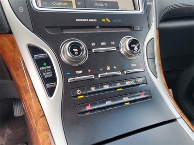 2019 Lincoln Nautilus Select