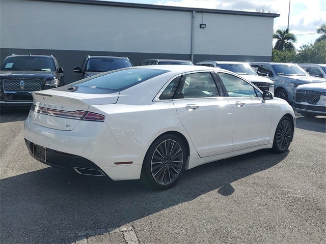 2016 Lincoln MKZ Base