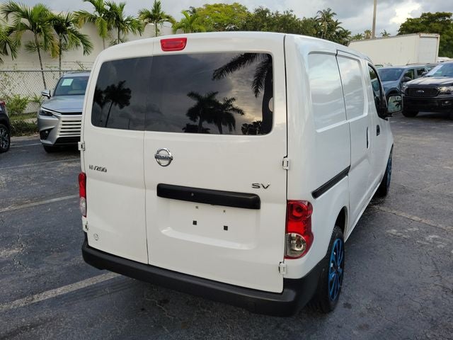 2021 Nissan NV200 S