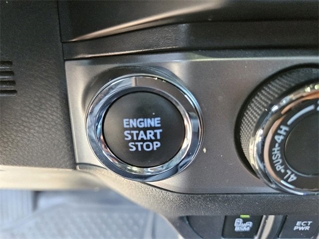 2023 Toyota Tacoma Limited V6