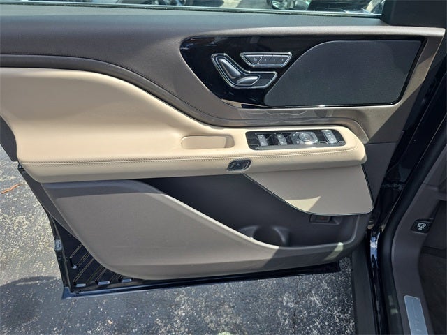 2024 Lincoln Aviator Premiere