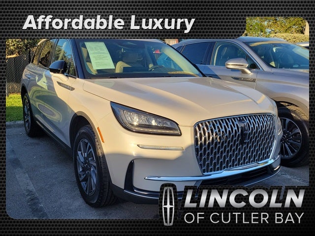 2023 Lincoln Corsair Base