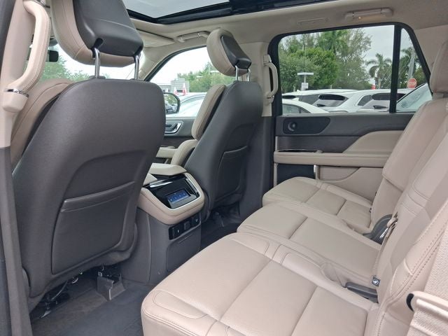 2024 Lincoln Navigator Premiere