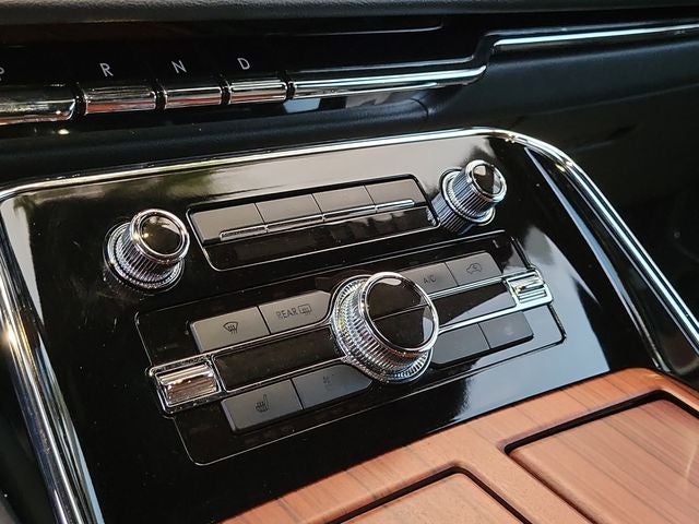 2024 Lincoln Navigator Premiere