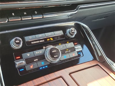 2024 Lincoln Navigator Premiere