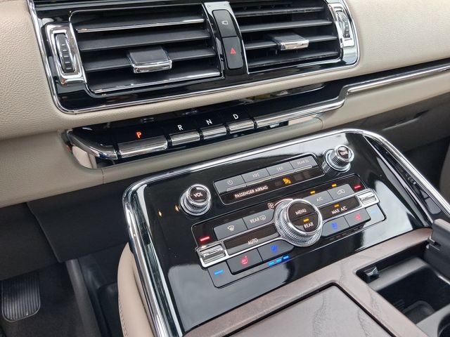 2023 Lincoln Navigator L Reserve