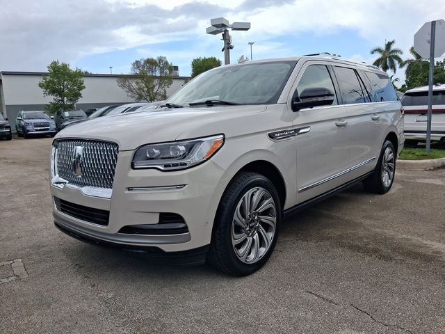 2023 Lincoln Navigator L Reserve