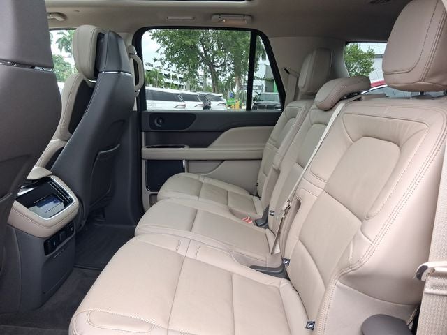2023 Lincoln Navigator L Reserve