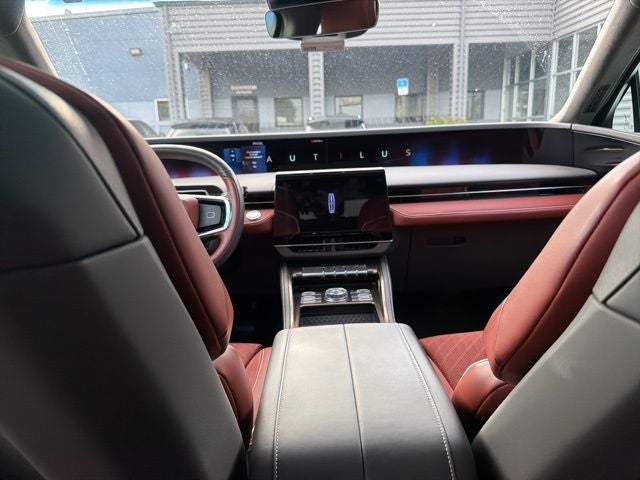 2024 Lincoln Nautilus Black Label