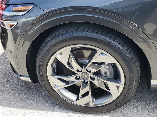 2025 Genesis Electrified GV70 Advanced