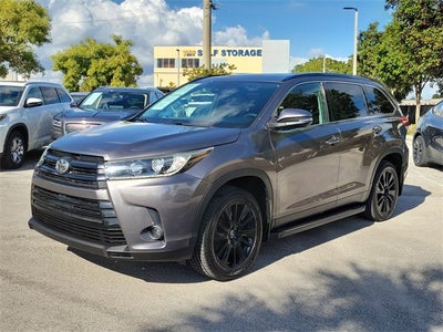 2019 Toyota Highlander SE