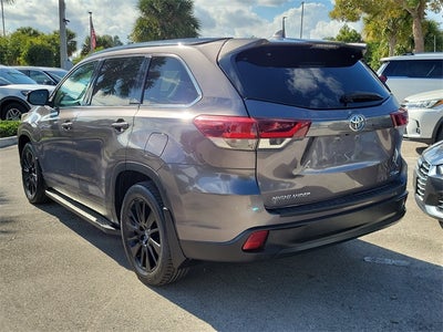 2019 Toyota Highlander SE
