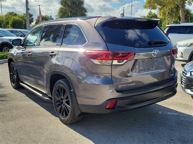 2019 Toyota Highlander SE
