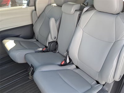 2024 Toyota Sienna XLE