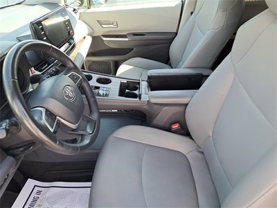 2024 Toyota Sienna XLE