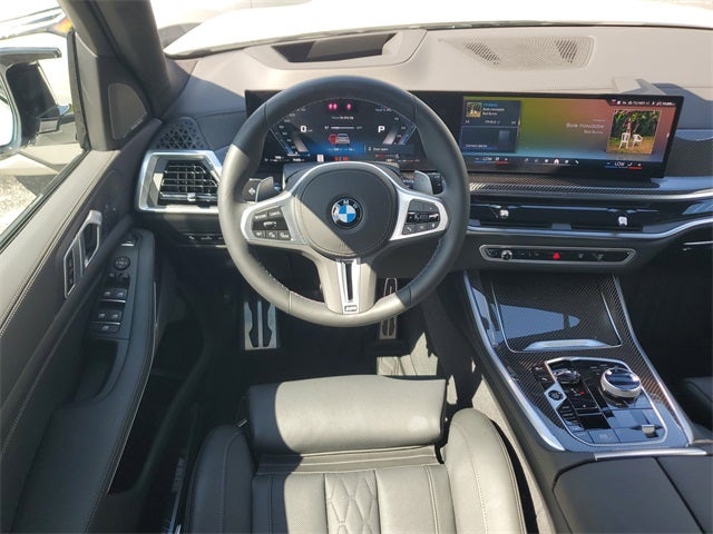 2025 BMW X5 M60i