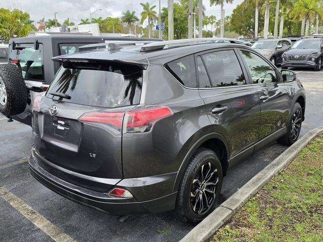 2017 Toyota RAV4 LE