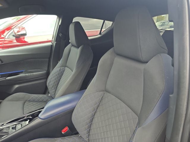 2021 Toyota C-HR XLE