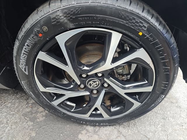 2021 Toyota C-HR XLE