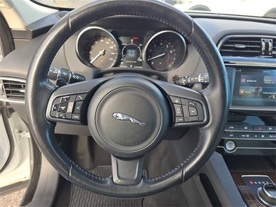 2017 Jaguar F-PACE 35t Prestige