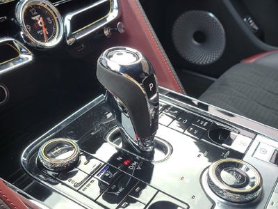 2023 Bentley Flying Spur Mulliner W12