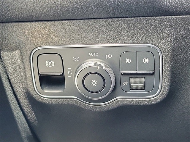 2023 Mercedes-Benz GLB GLB 250