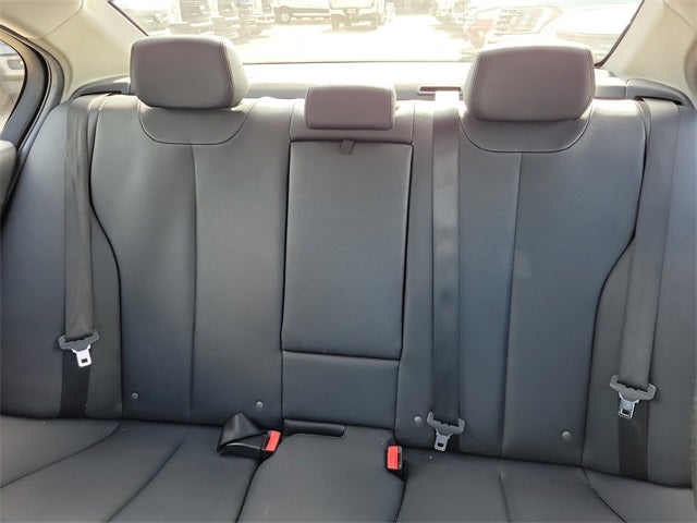 2017 BMW 3 Series 320i