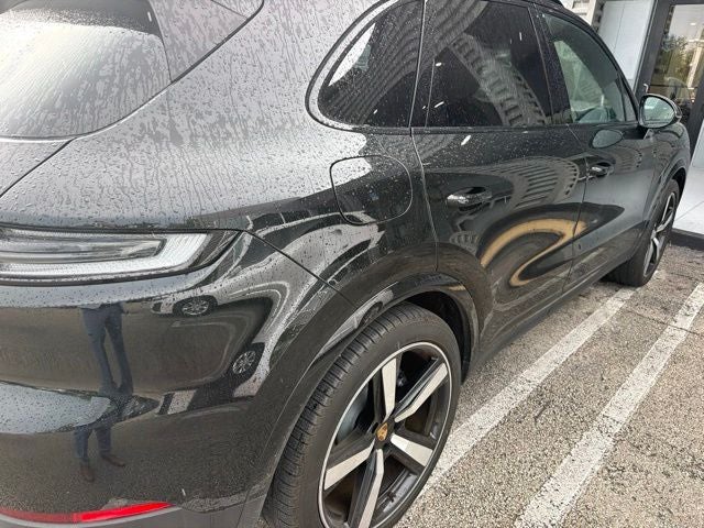 2024 Porsche Cayenne Base