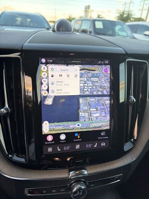 2022 Volvo XC60 B6 Inscription