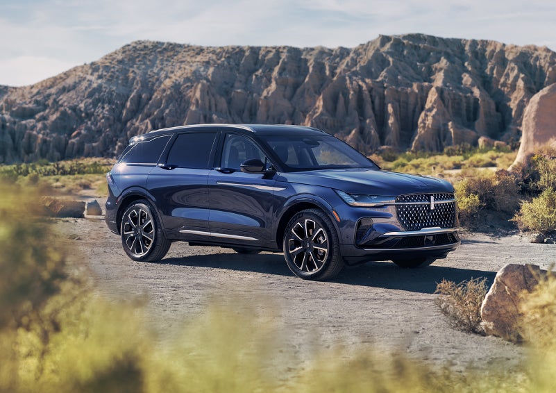 A 2024 Lincoln Nautilus® SUV is parked in a desert national park. | Lincoln of Cutler Bay in Miami FL