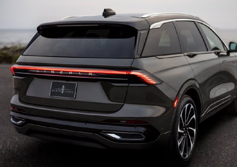 The rear of a 2025 Lincoln Black Label Nautilus® SUV displays full LED rear lighting. | Lincoln of Cutler Bay in Miami FL